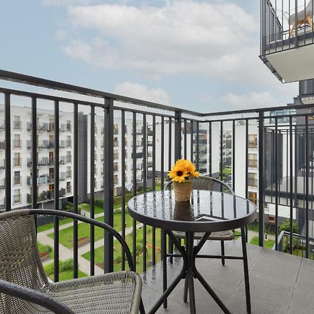 Cozy Apartment With Parking Bakalarska By Noclegi Renters ワルシャワ エクステリア 写真