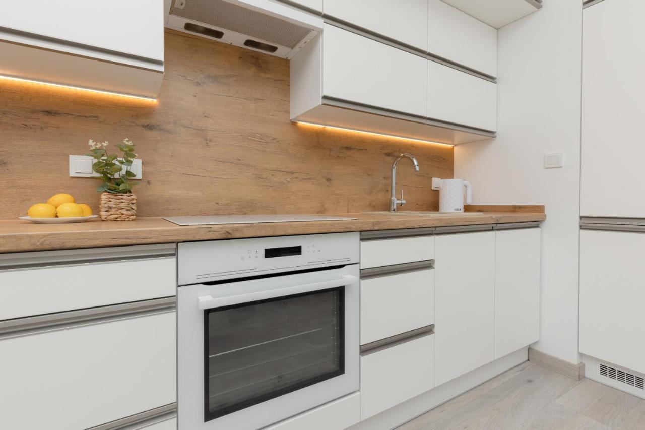 Cozy Apartment With Parking Bakalarska By Noclegi Renters ワルシャワ エクステリア 写真