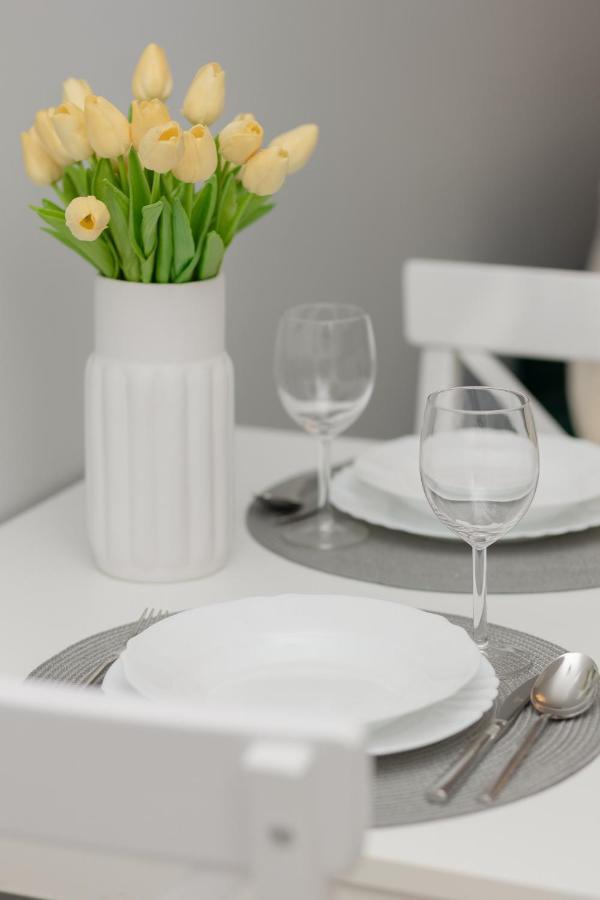 Cozy Apartment With Parking Bakalarska By Noclegi Renters ワルシャワ エクステリア 写真